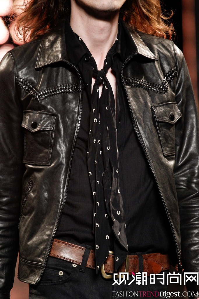 Saint Laurent 2015İbDƬ