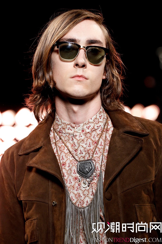 Saint Laurent 2015İbDƬ
