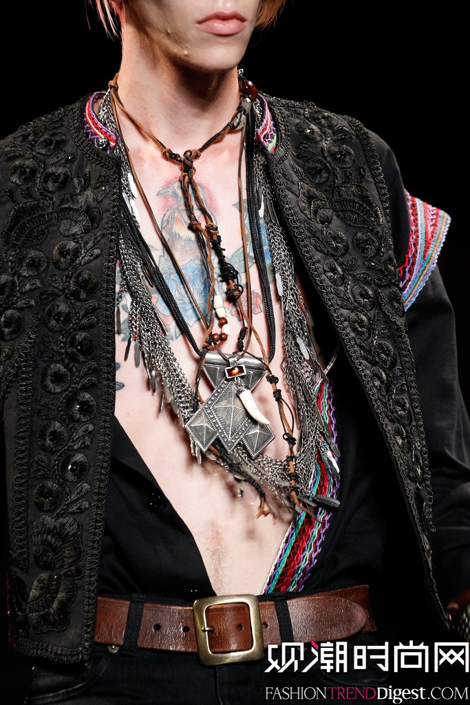 Saint Laurent 2015İbDƬ