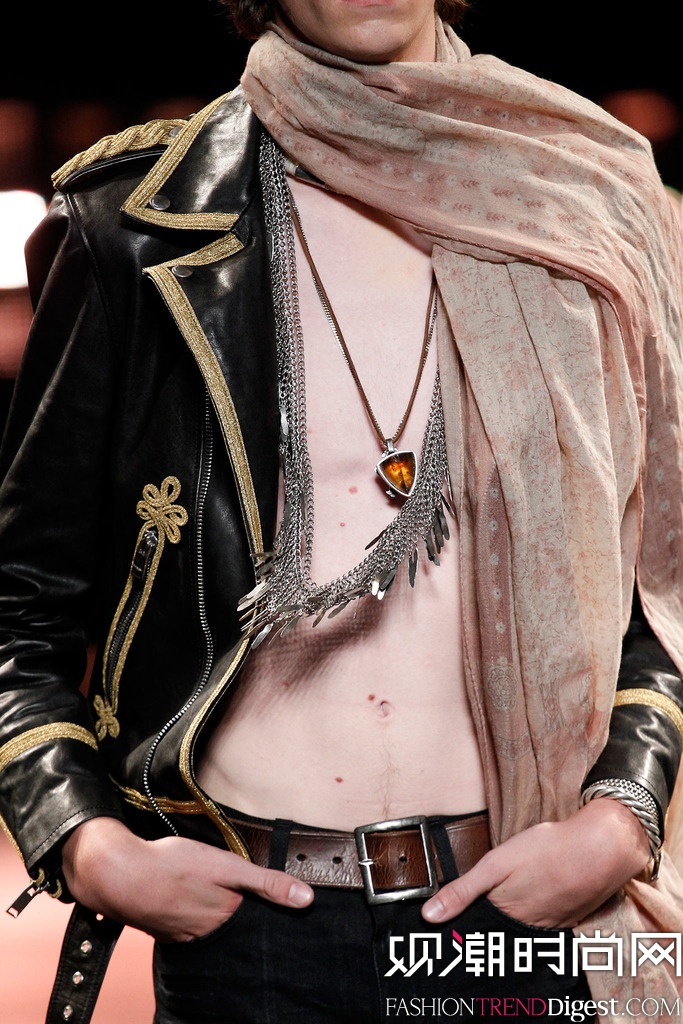 Saint Laurent 2015İbDƬ