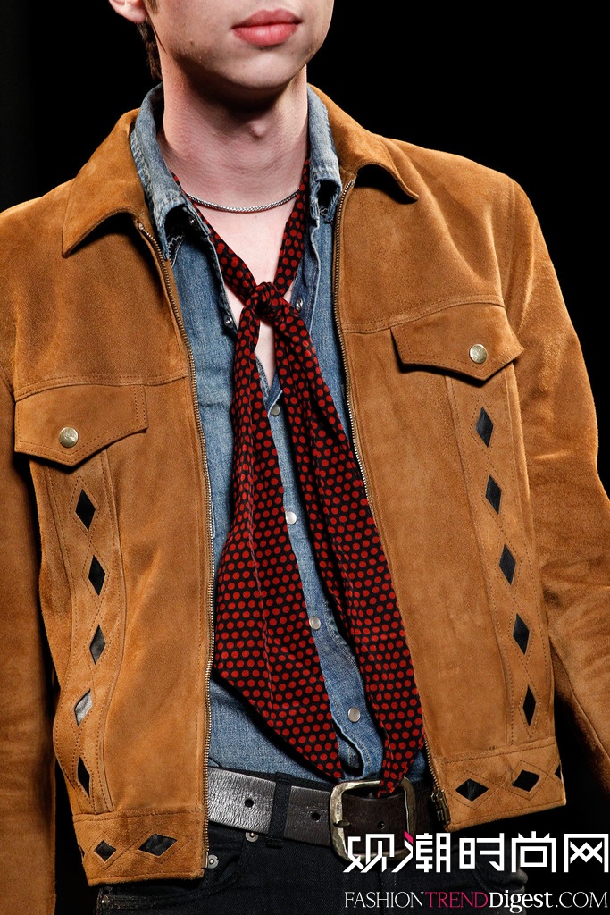 Saint Laurent 2015İbDƬ