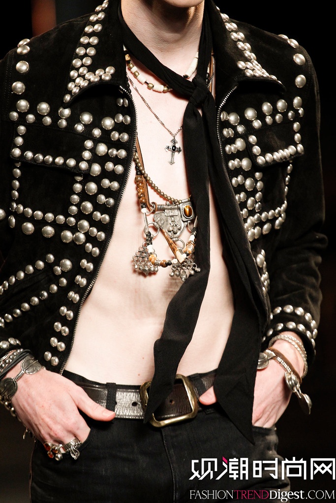 Saint Laurent 2015İbDƬ