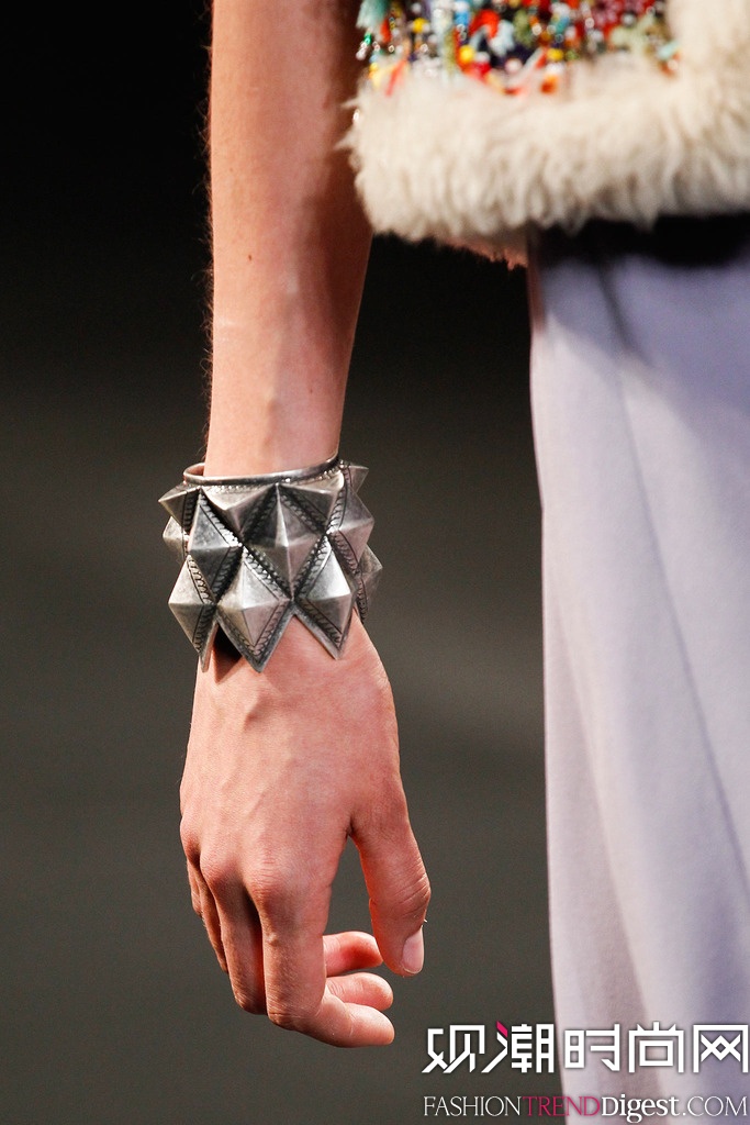 Saint Laurent 2015İbDƬ