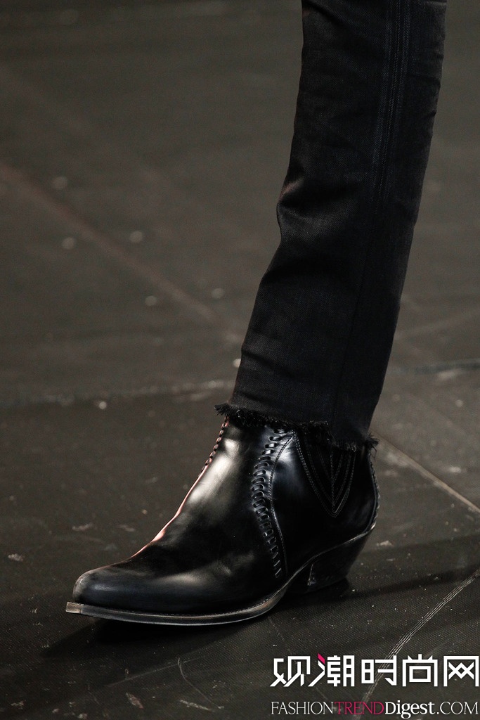 Saint Laurent 2015İbDƬ