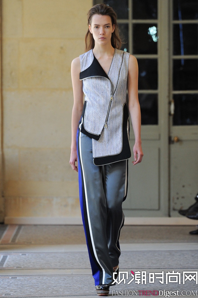 Bouchra Jarrar 2014ﶬʱװܸ߶㳡ͼƬ