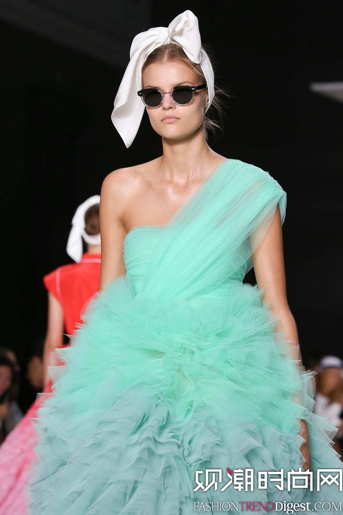 Giambattista Valli 2014ﶬʱװܸ߶㳡ͼƬ