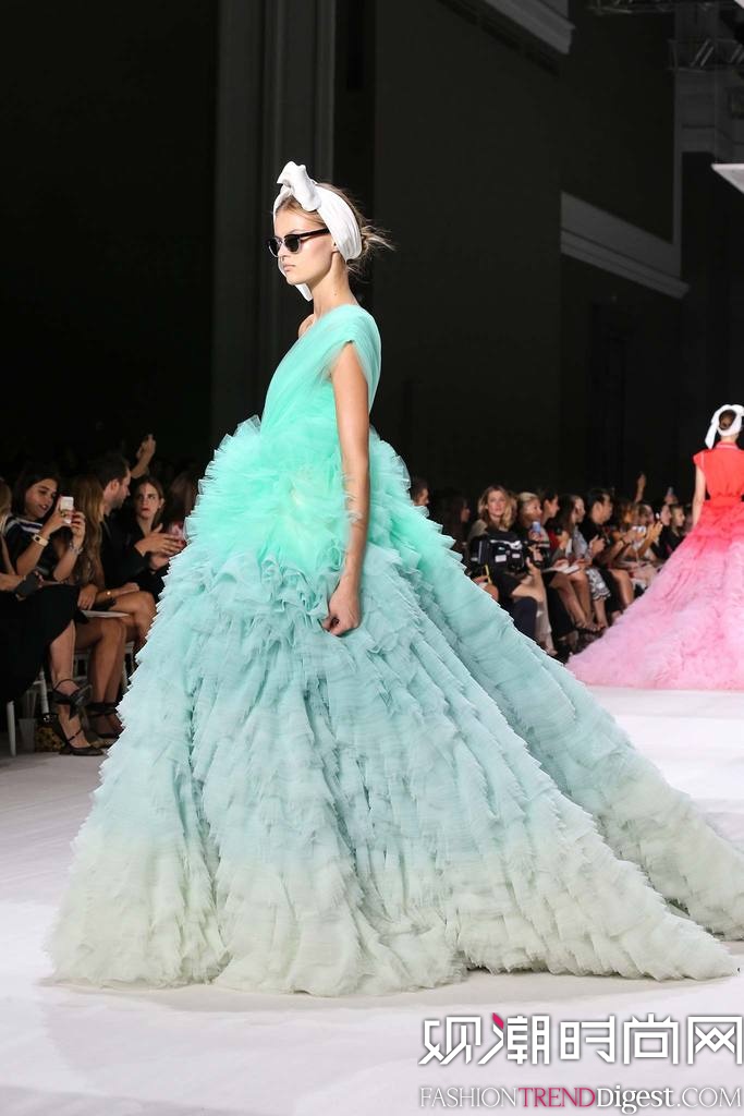 Giambattista Valli 2014ﶬʱװܸ߶㳡ͼƬ