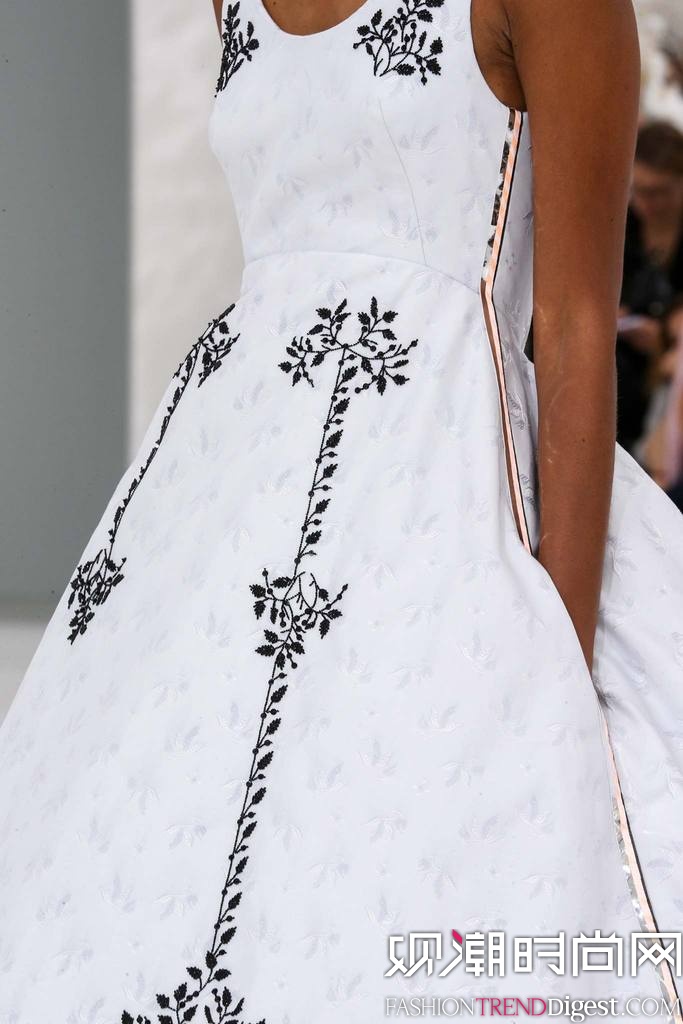 Christian Dior 2014ﶬʱװܸ߶㳡ͼƬ