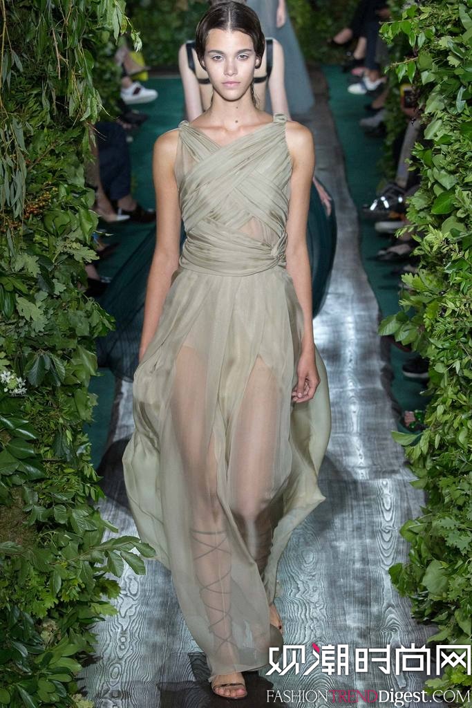 Valentino 2014ﶬʱװܸ߶㳡ͼƬ