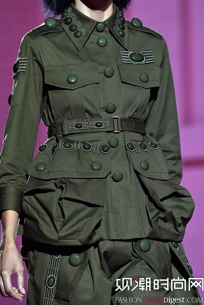 Marc Jacobs 2015����ŦԼʱװ���㳡����ͼƬ
