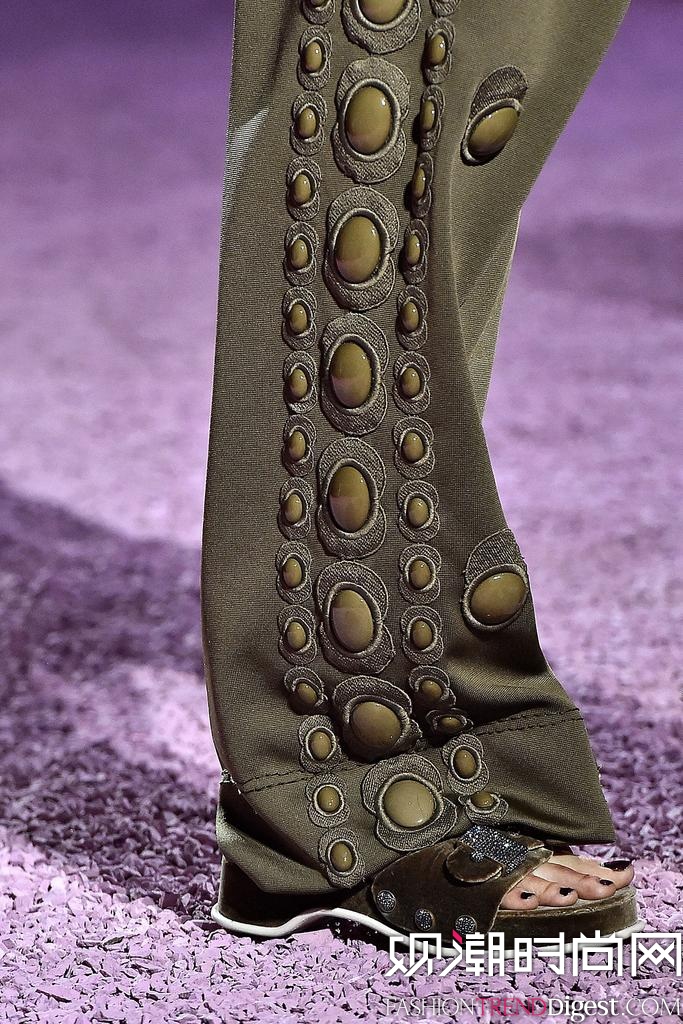 Marc Jacobs 2015����ŦԼʱװ���㳡����ͼƬ