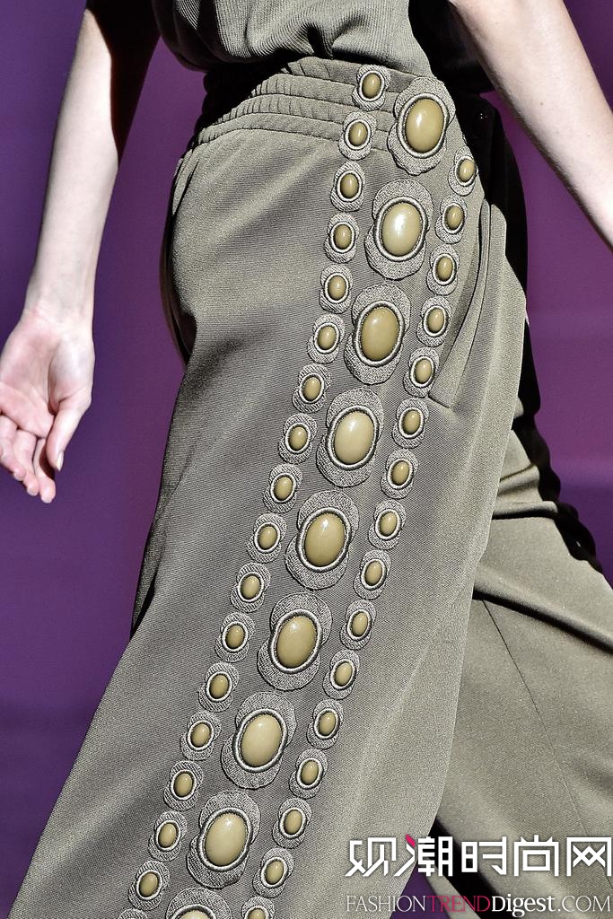 Marc Jacobs 2015����ŦԼʱװ���㳡����ͼƬ
