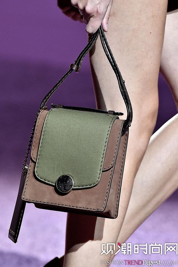 Marc Jacobs 2015����ŦԼʱװ���㳡����ͼƬ