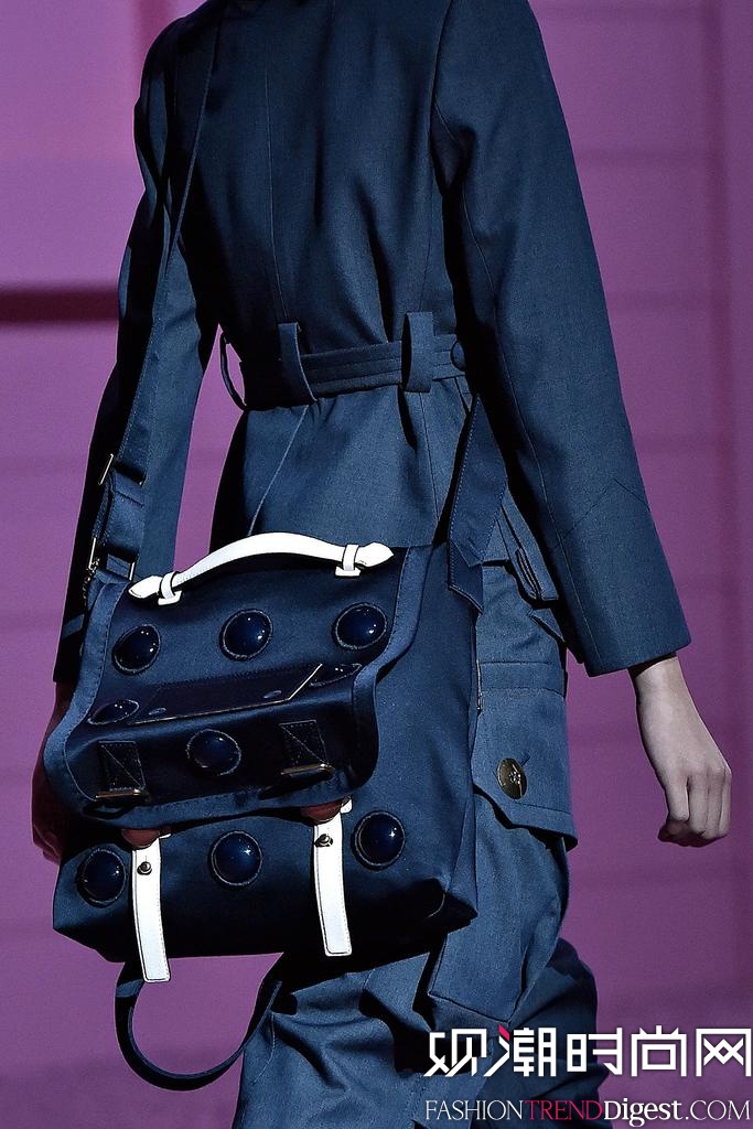 Marc Jacobs 2015����ŦԼʱװ���㳡����ͼƬ