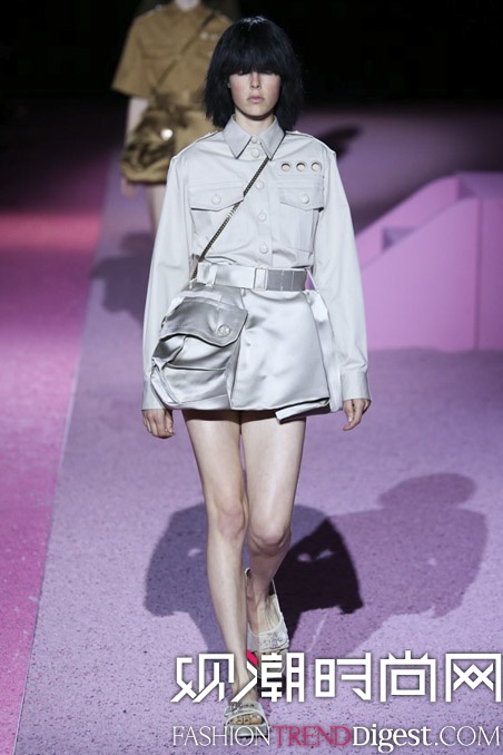 Marc Jacobs 2015����ŦԼʱװ���㳡����ͼƬ