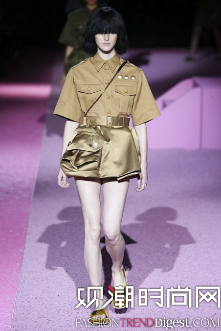 Marc Jacobs 2015����ŦԼʱװ���㳡����ͼƬ