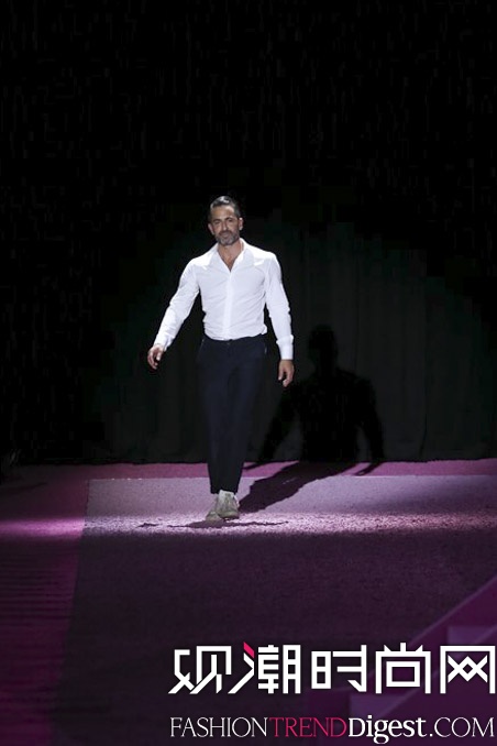 Marc Jacobs 2015����ŦԼʱװ���㳡����ͼƬ