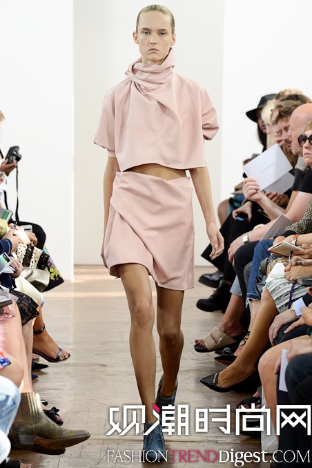 J.W. Anderson 2015�����׶�ʱװ���㳡����ͼƬ