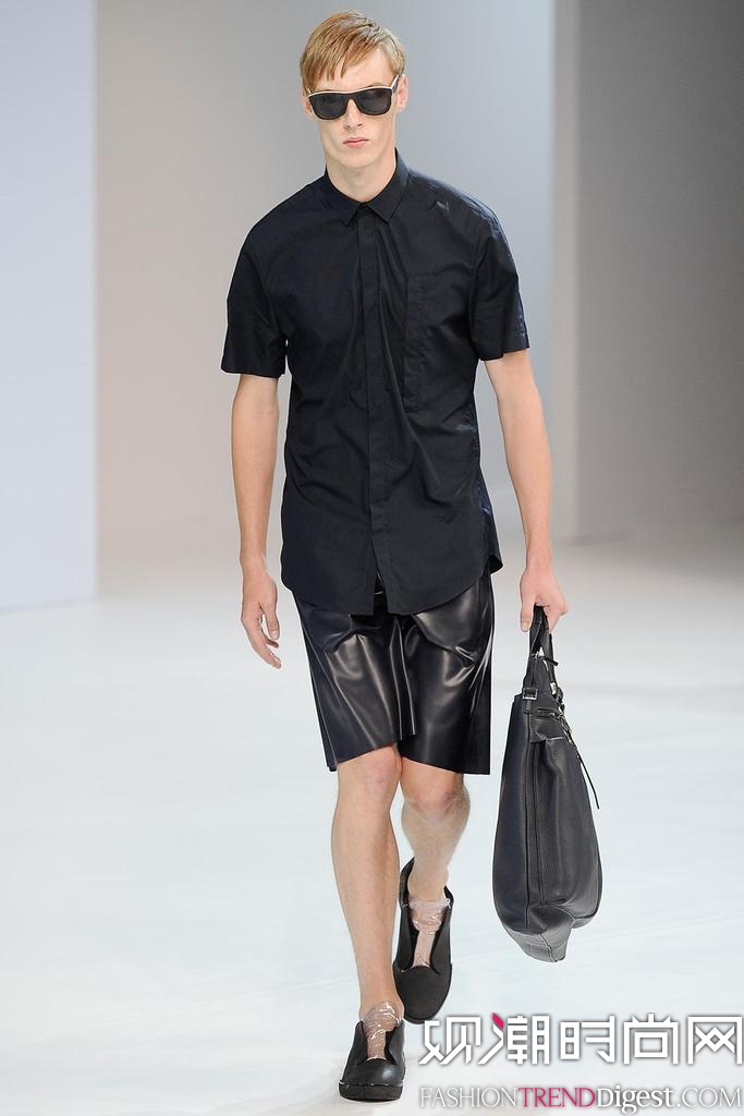 Porsche Design 2015ļ~srbDƬ
