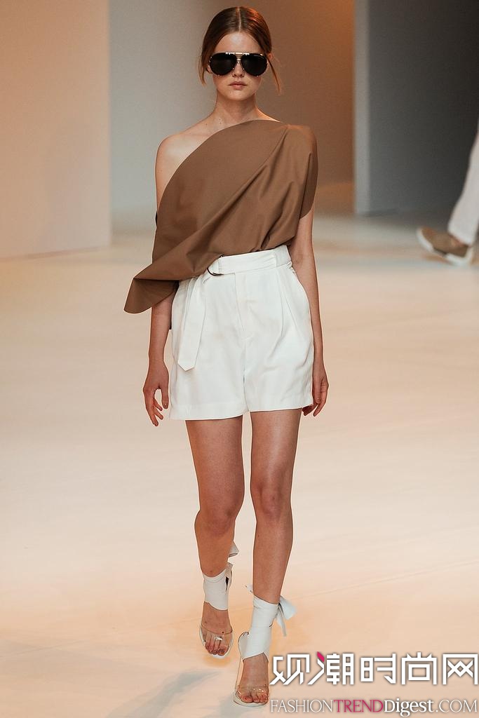 Porsche Design 2015ļ~srbDƬ
