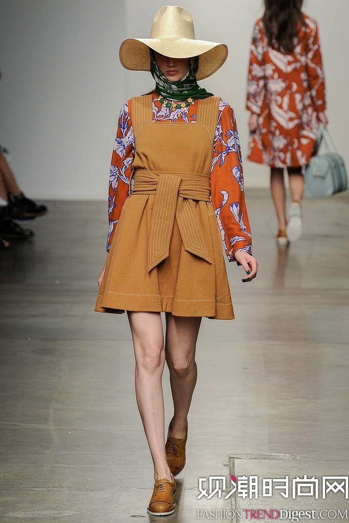 Karen Walker 2015ŦԼʱװ㳡ͼƬ