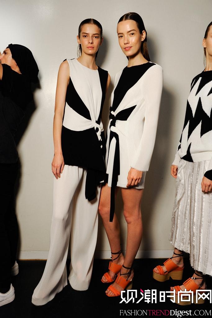 Thakoon 2015ļ~srbDƬ