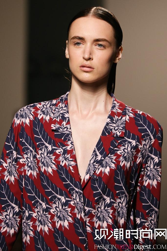 Thakoon 2015ļ~sr(sh)b(chng)DƬ