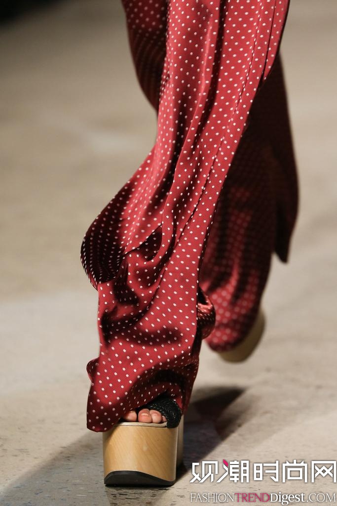 Thakoon 2015ļ~sr(sh)b(chng)DƬ