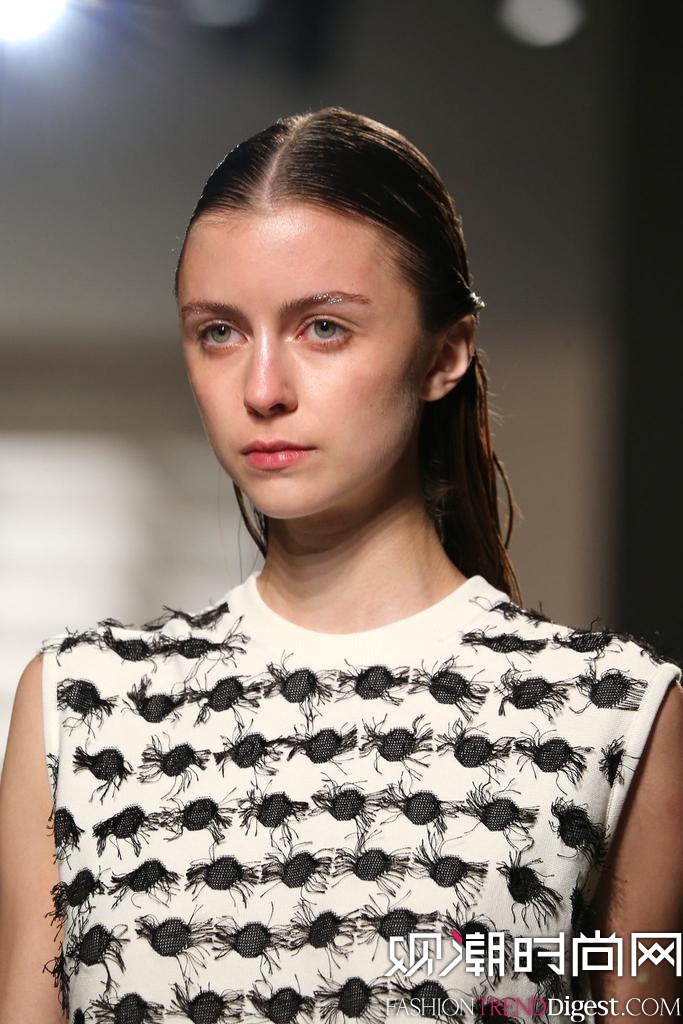 Thakoon 2015ļ~srbDƬ