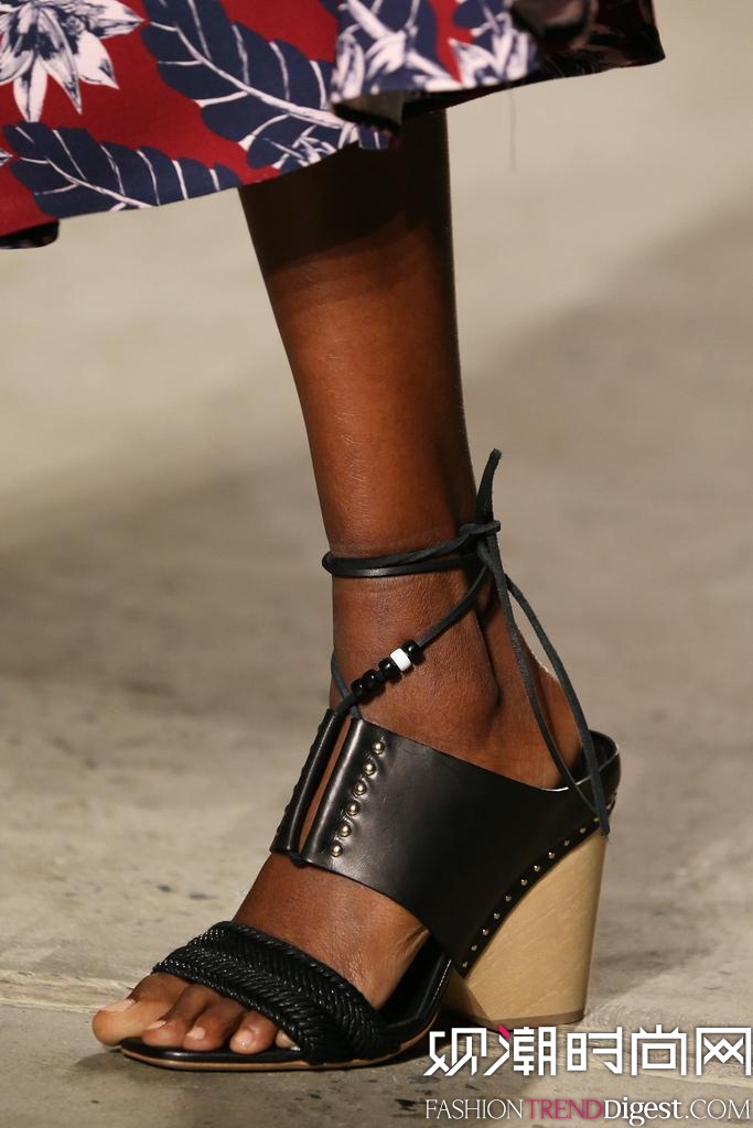 Thakoon 2015ļ~sr(sh)b(chng)DƬ