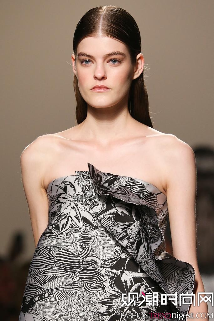Thakoon 2015ļ~srbDƬ