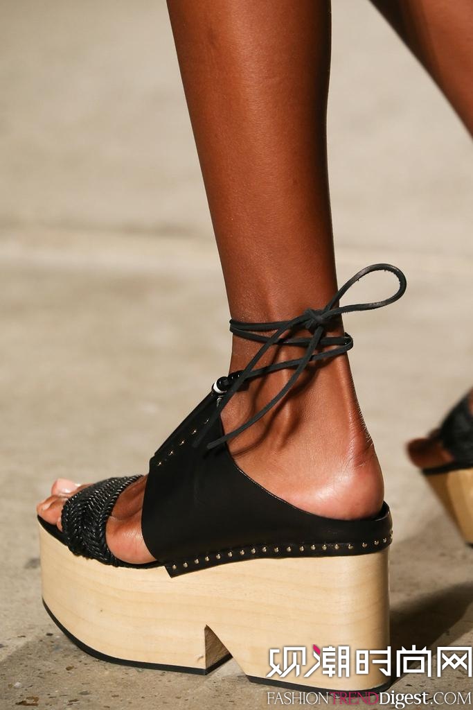 Thakoon 2015ļ~sr(sh)b(chng)DƬ