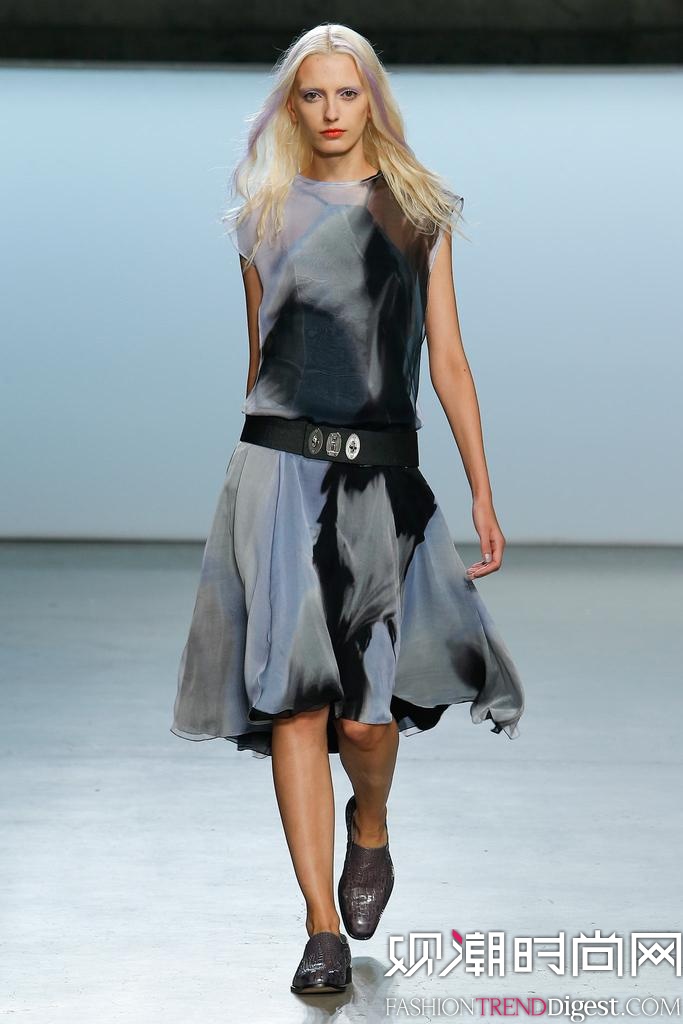 Sally LaPointe 2015ļ~srbDƬ