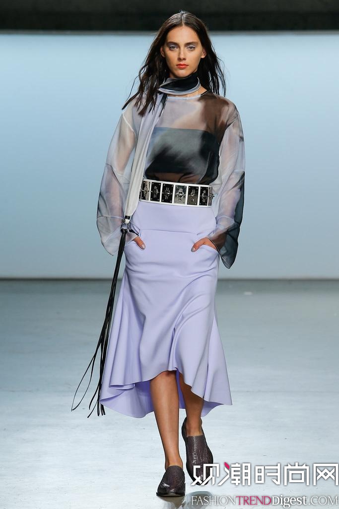 Sally LaPointe 2015ļ~srbDƬ