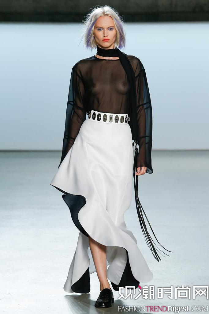 Sally LaPointe 2015ļ~srbDƬ