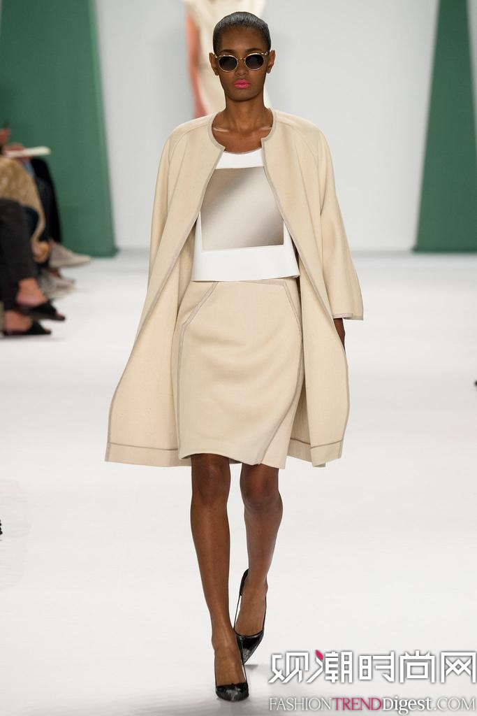 Carolina Herrera 2015ļ~srbܸDƬ