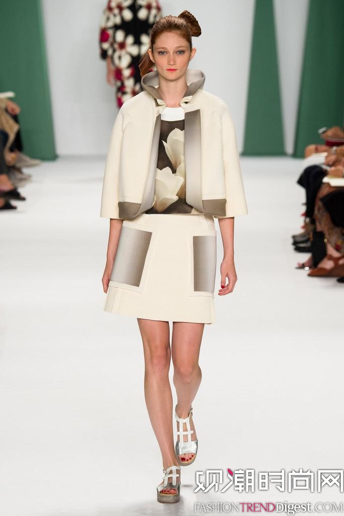 Carolina Herrera 2015ļ~srbܸDƬ