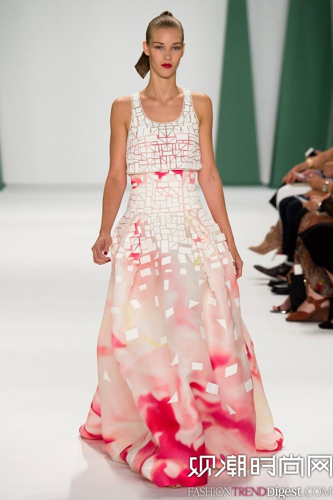 Carolina Herrera 2015ļ~srbܸDƬ