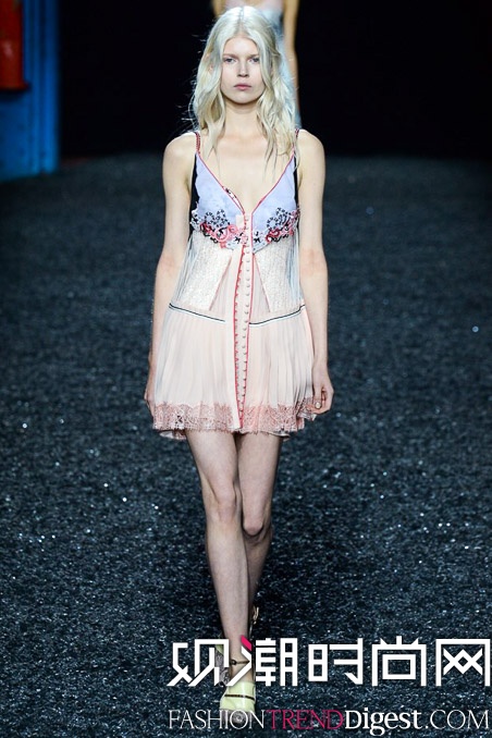 Mary Katrantzou 2015׶ʱװ㳡ͼƬ