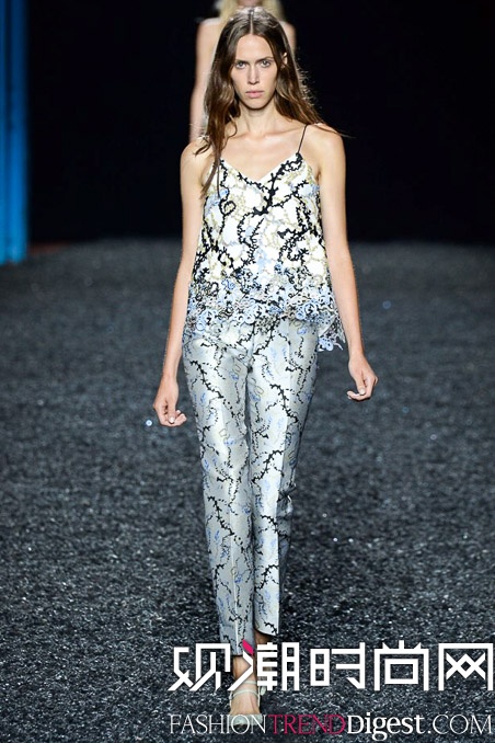 Mary Katrantzou 2015׶ʱװ㳡ͼƬ