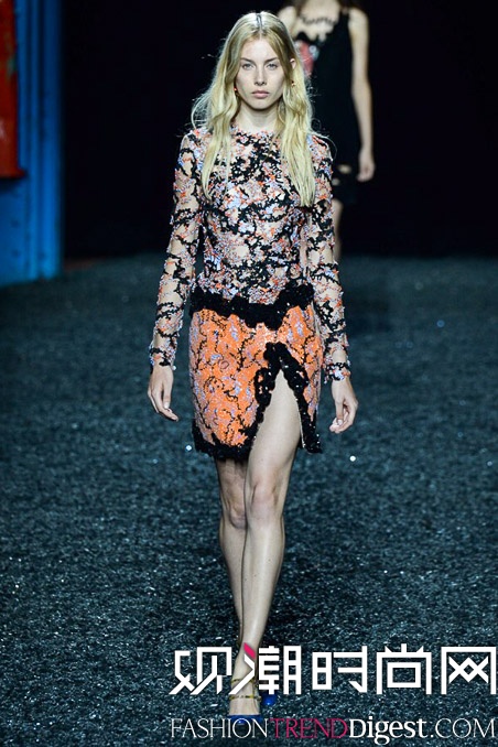 Mary Katrantzou 2015׶ʱװ㳡ͼƬ