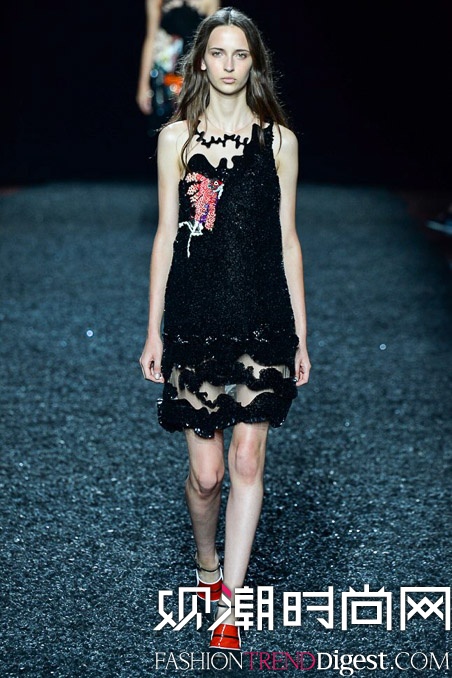 Mary Katrantzou 2015׶ʱװ㳡ͼƬ