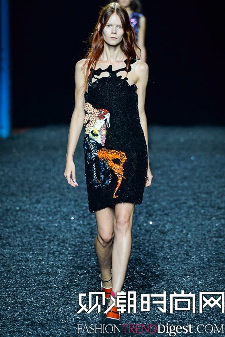 Mary Katrantzou 2015׶ʱװ㳡ͼƬ