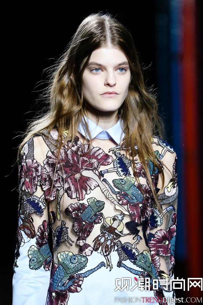 Mary Katrantzou 2015׶ʱװ㳡ͼƬ