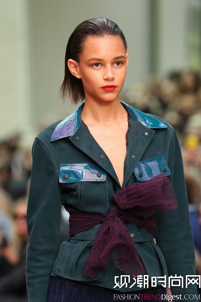 Burberry Prorsum 2015Ăؕr(sh)b(chng)DƬ