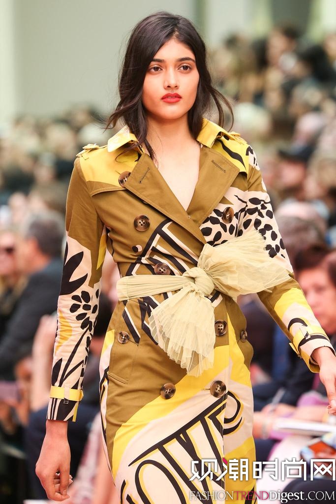 Burberry Prorsum 2015׶ʱװ㳡ͼƬ