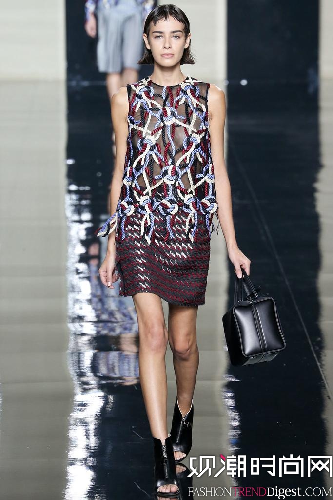 Christopher Kane 2015׶ʱװ㳡ͼƬ