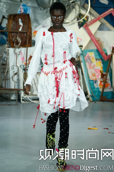 Meadham Kirchhoff 2015׶ʱװ㳡ͼƬ