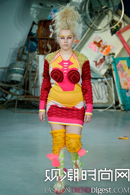 Meadham Kirchhoff 2015׶ʱװ㳡ͼƬ