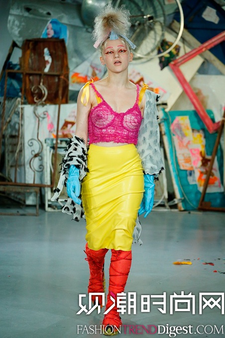 Meadham Kirchhoff 2015׶ʱװ㳡ͼƬ